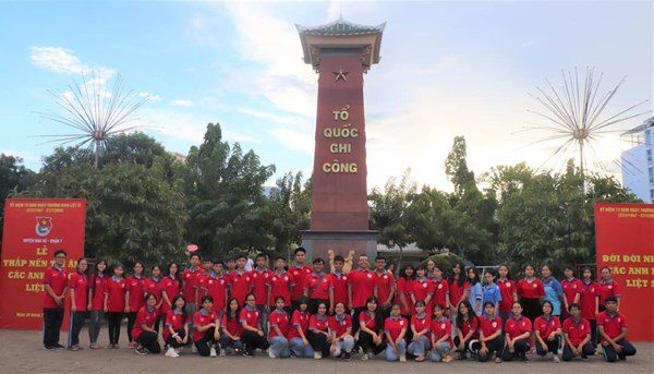 Hành trình các chiến sĩ  hoa phượng đỏ THPT Tân Phong 2020